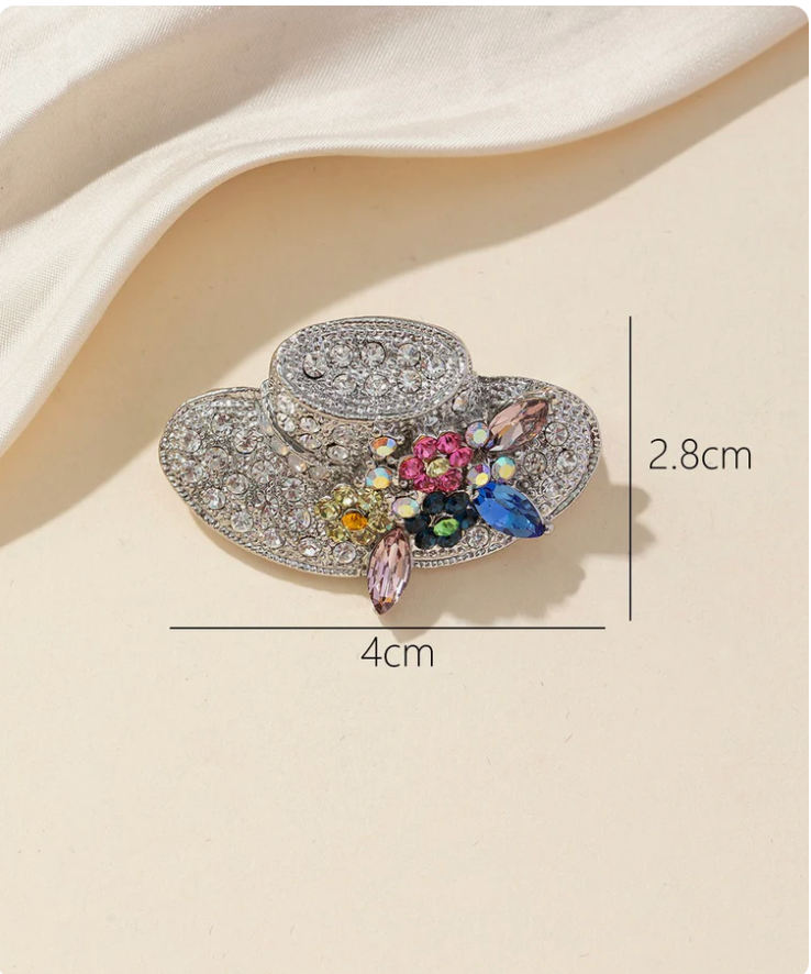 Broche Chapeau Fleuri Strass