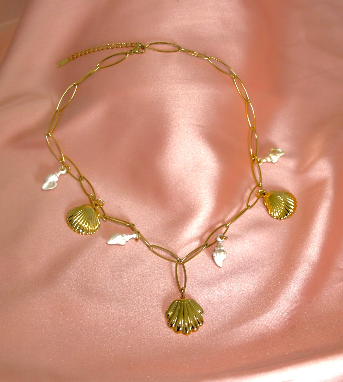 Collier Coquillages Sacrés