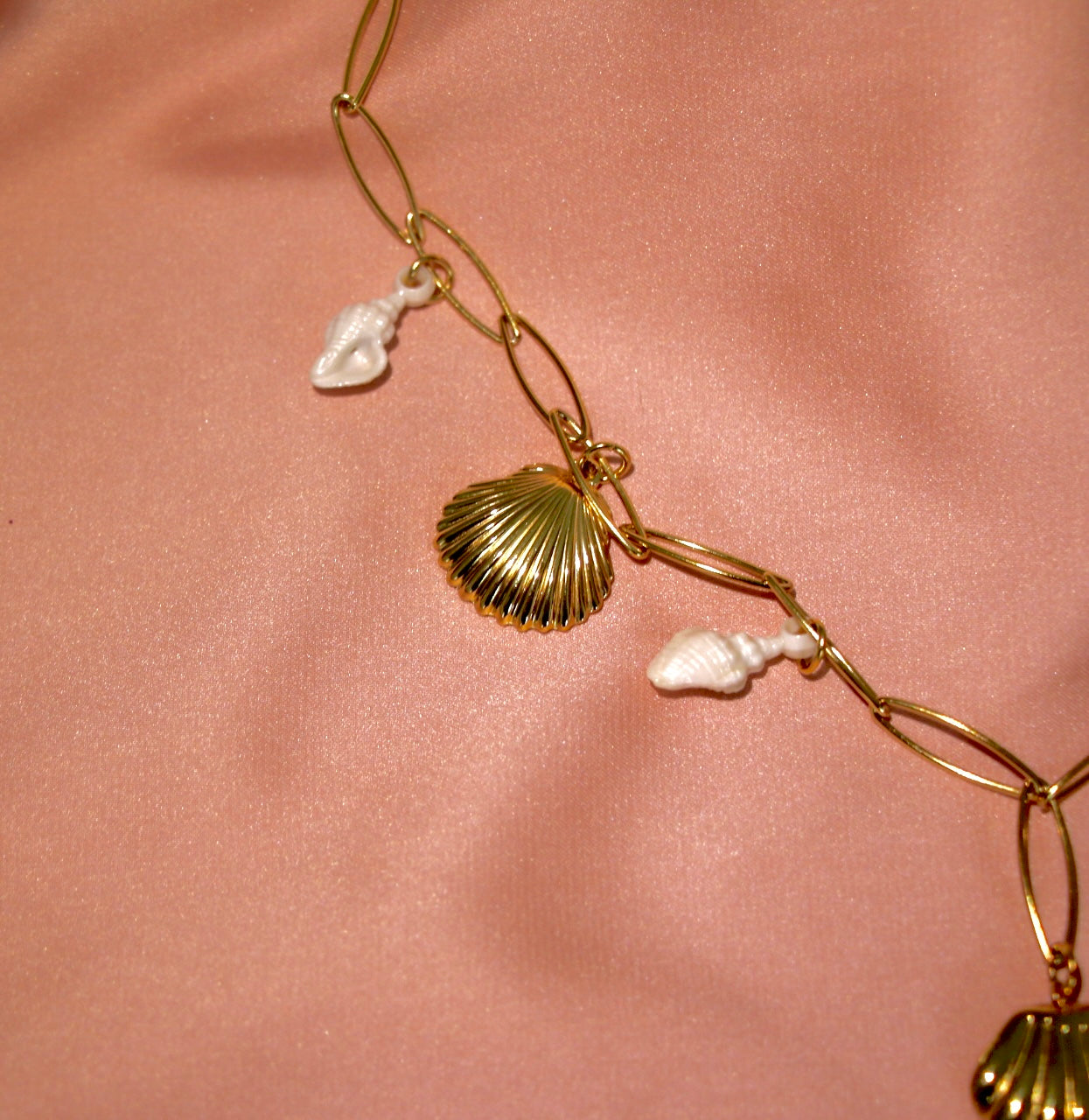 Collier Coquillages Sacrés